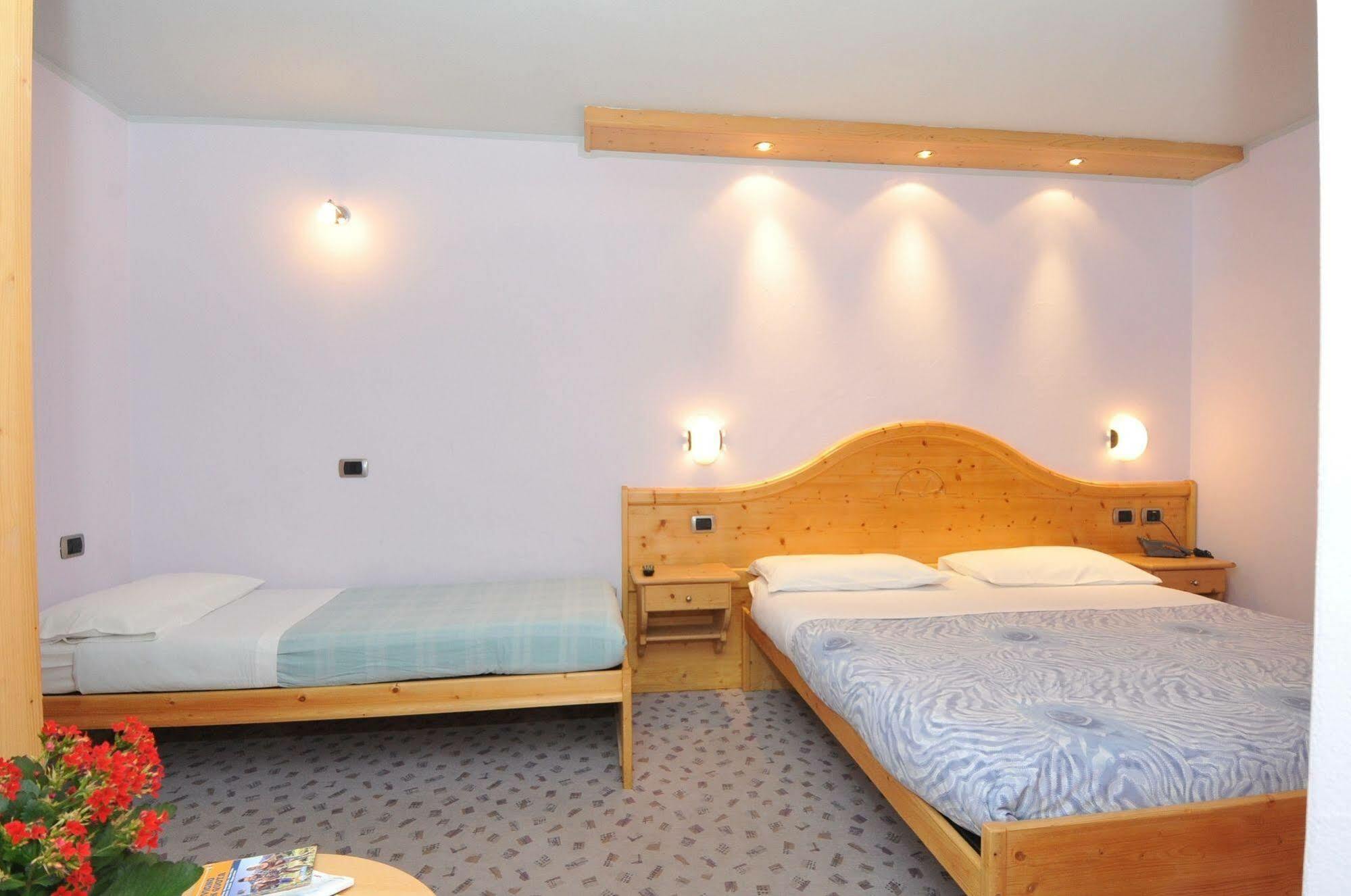 Hotel Valeria Livigno Exterior photo