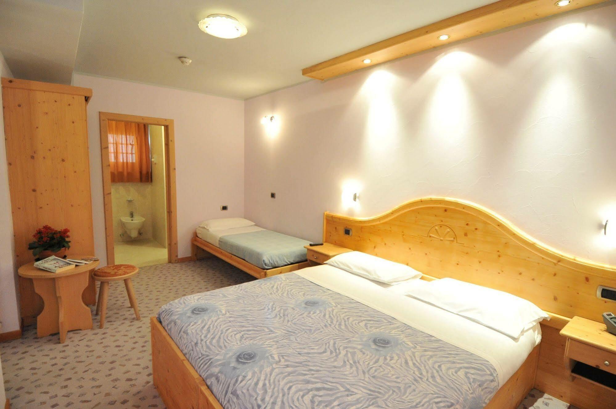 Hotel Valeria Livigno Exterior photo